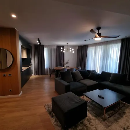 Lägenhet New Luxury Tourist Aviatiei Tower Bukarest