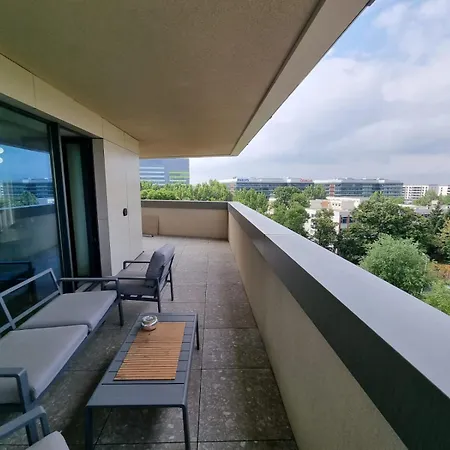 New Luxury Tourist Aviatiei Tower *